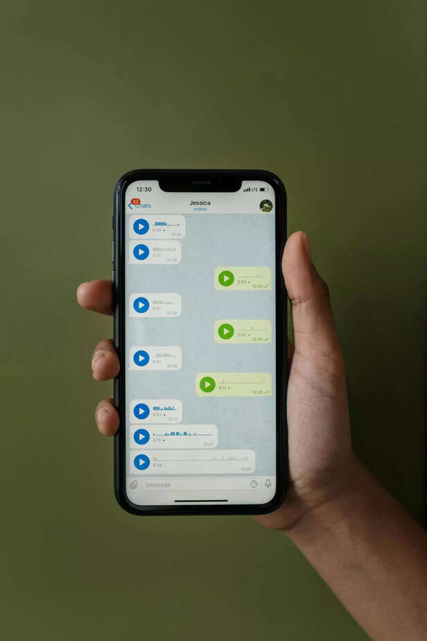 voice messages exchange