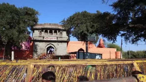 Liquor as Offering to the