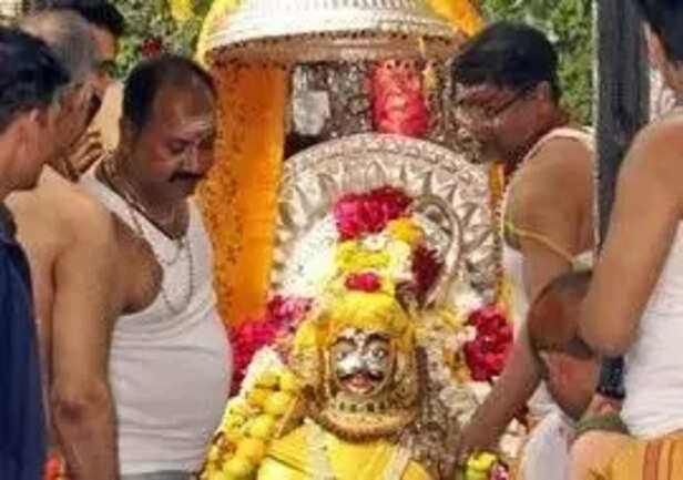 Devotion marks first Mond