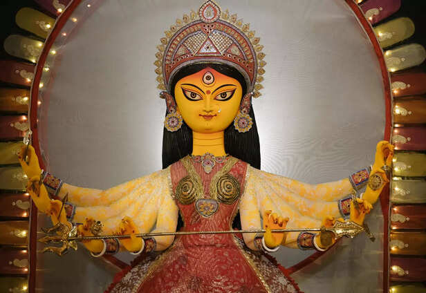 Maa