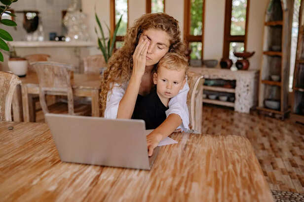A parent stress while a c