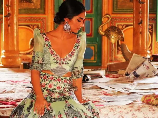 A stunning dress with Ind