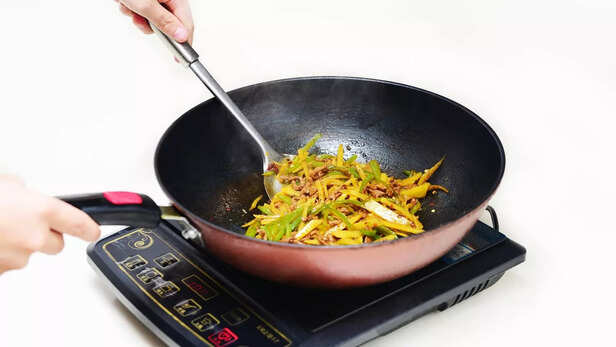 Lettuce in stir fry
