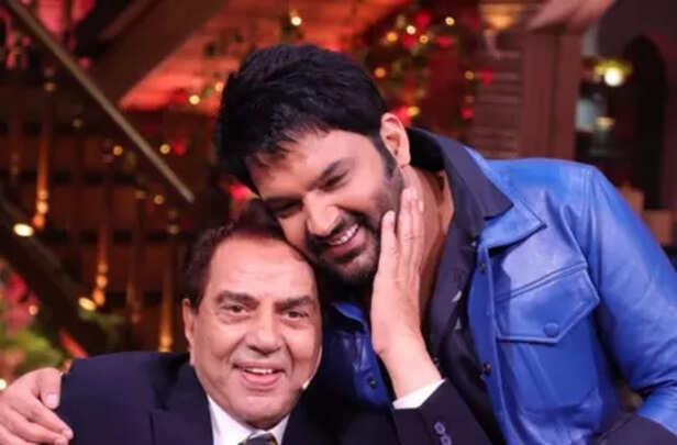Kapil Sharma Mourns Dharmendra's demise